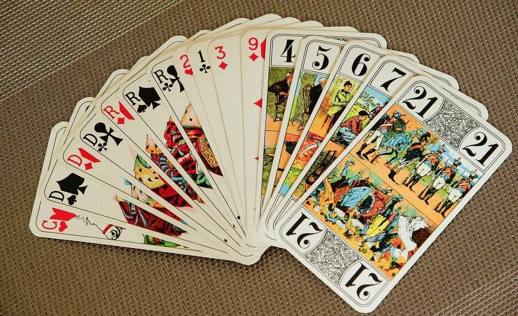 Quel est le meilleur jeu de Belote en ligne gratuit ?